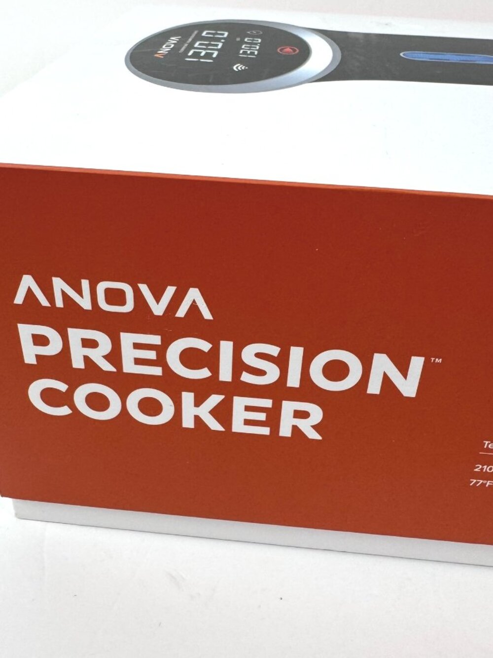 Anova Culinary Sous Vide Precision Cooker WiFi + Bluetooth 900W MC-104 - Picture 6 of 10